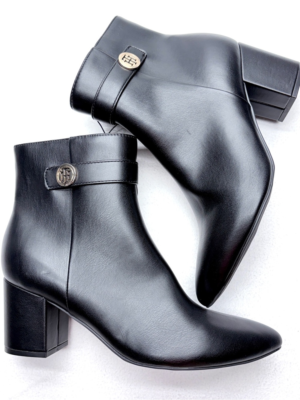 Tommy Hilfiger Herxi Booties Womens 9.5 Black Pointed Toe Block Heel NWOT